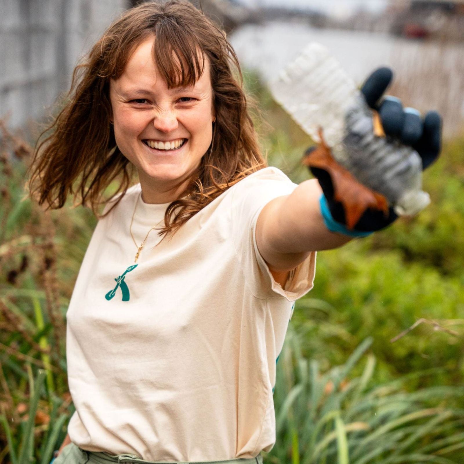 Bambaw x City to Ocean | T-Shirt Bio &quot;Less Trash, More Fish&quot;